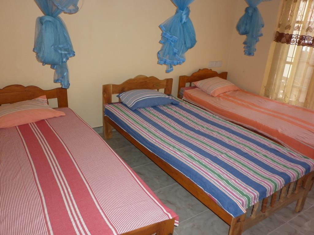 Seetha'S Hostel Negombo Exterior photo