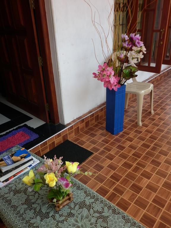 Seetha'S Hostel Negombo Exterior photo